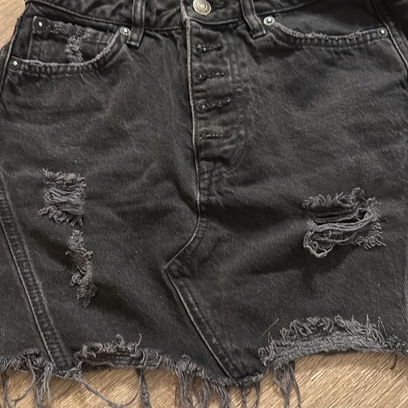 Free People -We The Free Denim A-Line Distressed Skirt in Black Sz: 25 (0 or xs) - Picture 5 of 9